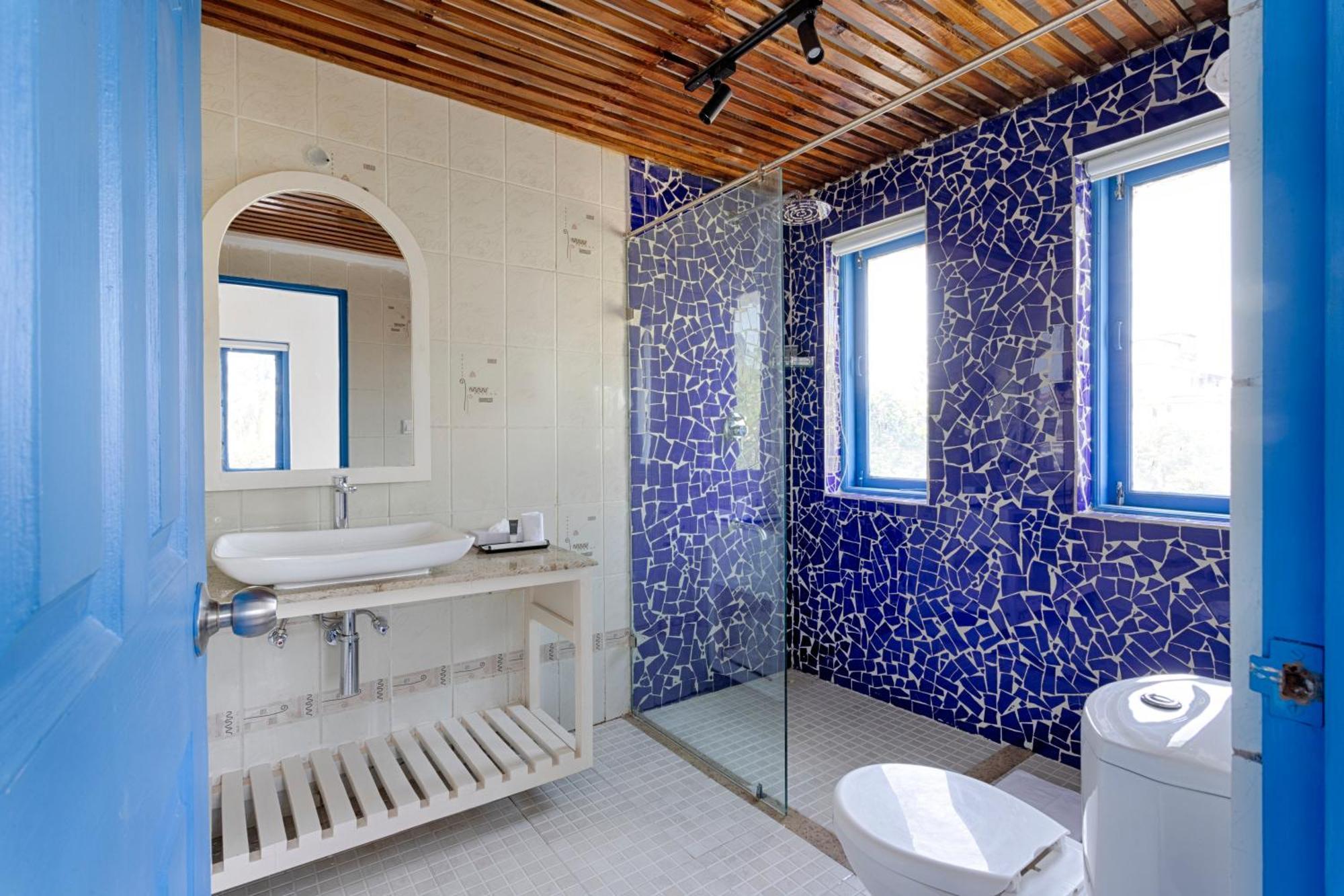 فندق Azalea By Stone Wood Premier فاكا المظهر الخارجي الصورة