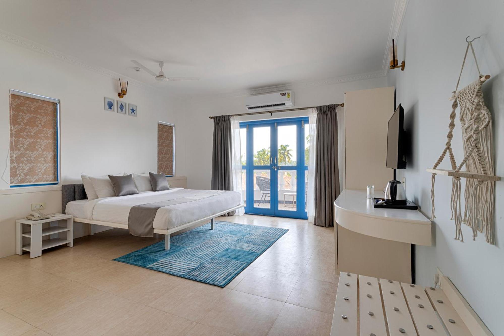 فندق Azalea By Stone Wood Premier فاكا المظهر الخارجي الصورة